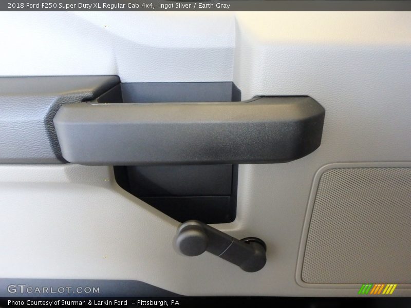 Ingot Silver / Earth Gray 2018 Ford F250 Super Duty XL Regular Cab 4x4