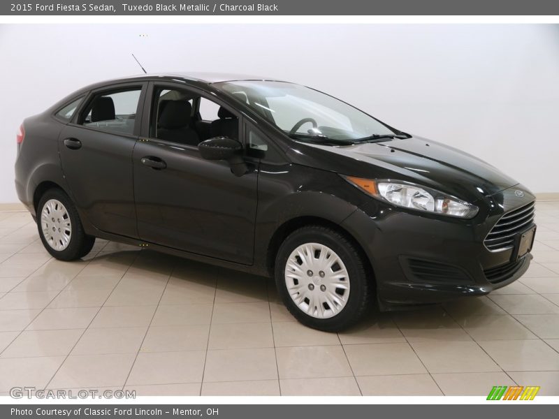 Tuxedo Black Metallic / Charcoal Black 2015 Ford Fiesta S Sedan