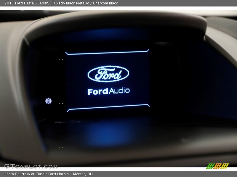 Tuxedo Black Metallic / Charcoal Black 2015 Ford Fiesta S Sedan