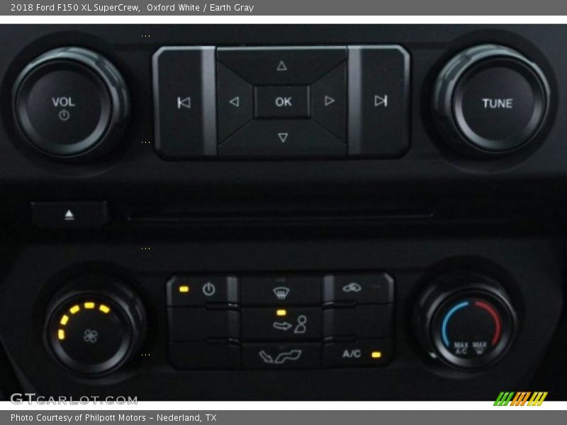 Oxford White / Earth Gray 2018 Ford F150 XL SuperCrew