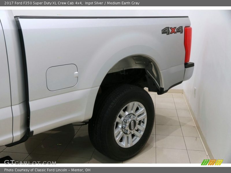 Ingot Silver / Medium Earth Gray 2017 Ford F350 Super Duty XL Crew Cab 4x4