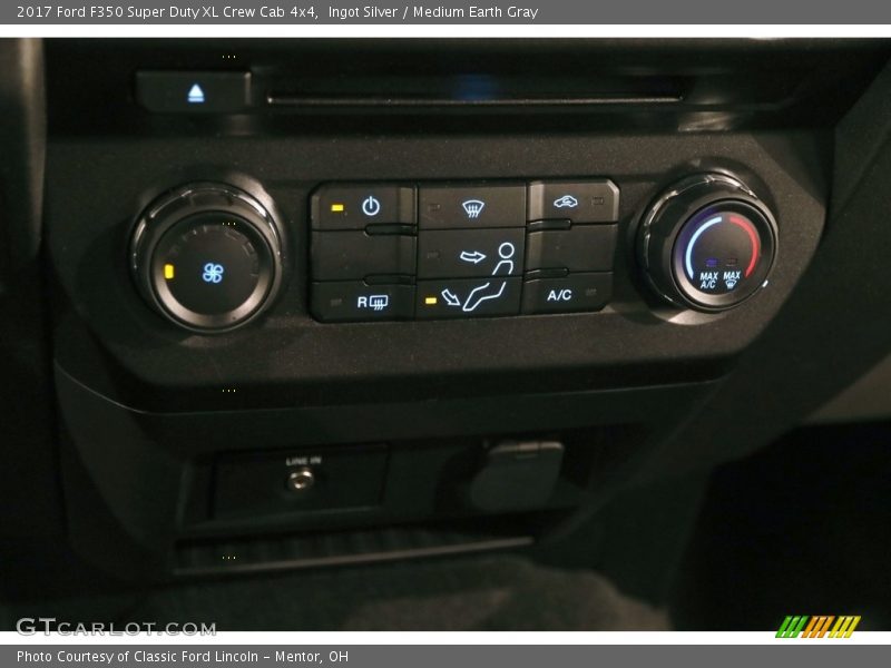 Ingot Silver / Medium Earth Gray 2017 Ford F350 Super Duty XL Crew Cab 4x4