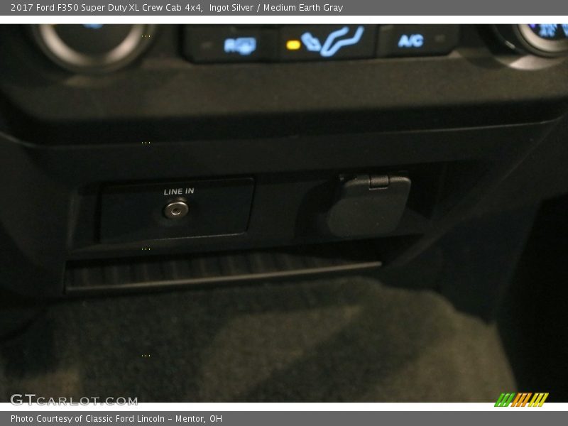Ingot Silver / Medium Earth Gray 2017 Ford F350 Super Duty XL Crew Cab 4x4