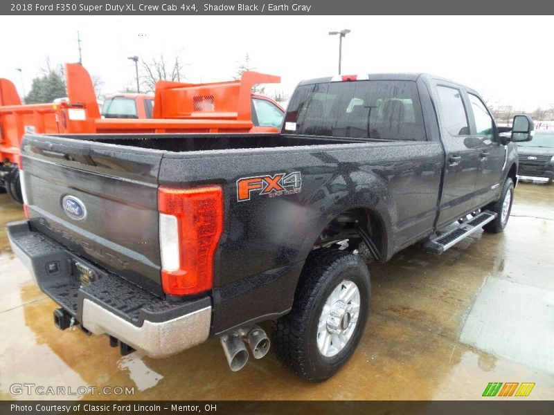 Shadow Black / Earth Gray 2018 Ford F350 Super Duty XL Crew Cab 4x4
