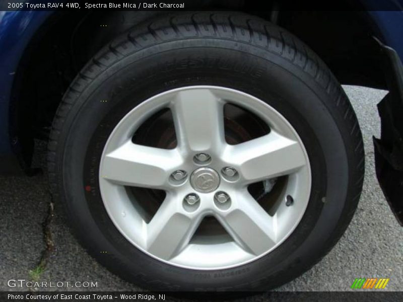 Spectra Blue Mica / Dark Charcoal 2005 Toyota RAV4 4WD