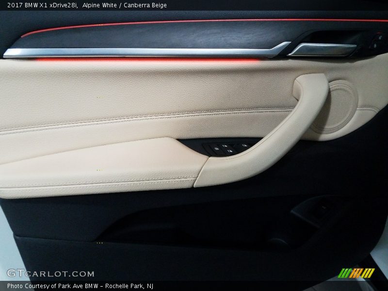 Alpine White / Canberra Beige 2017 BMW X1 xDrive28i