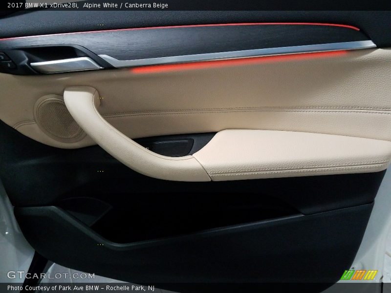 Alpine White / Canberra Beige 2017 BMW X1 xDrive28i