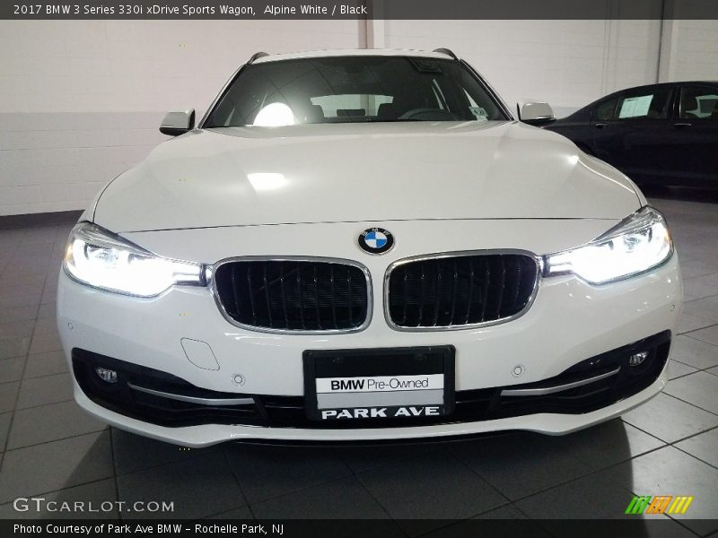 Alpine White / Black 2017 BMW 3 Series 330i xDrive Sports Wagon