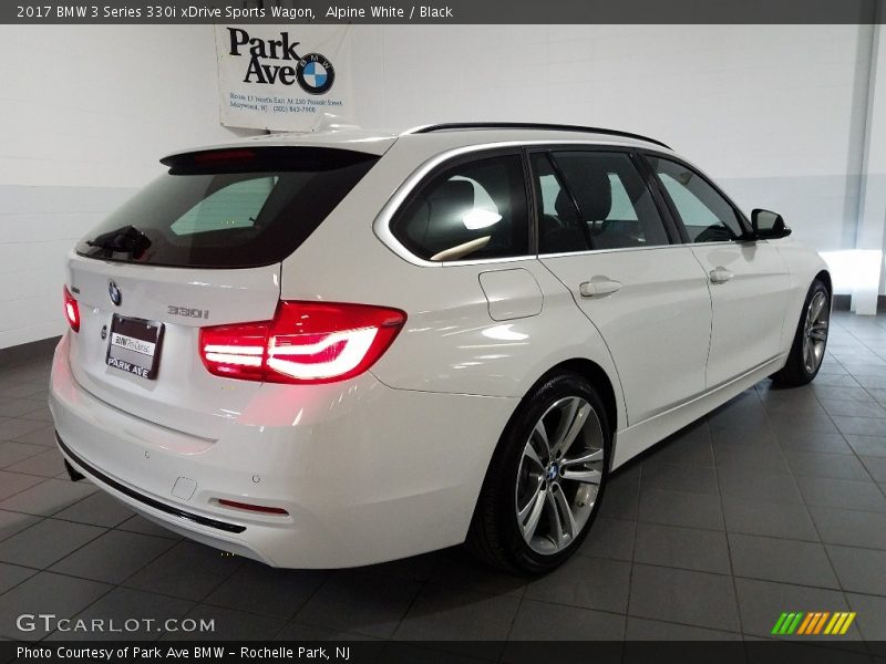 Alpine White / Black 2017 BMW 3 Series 330i xDrive Sports Wagon