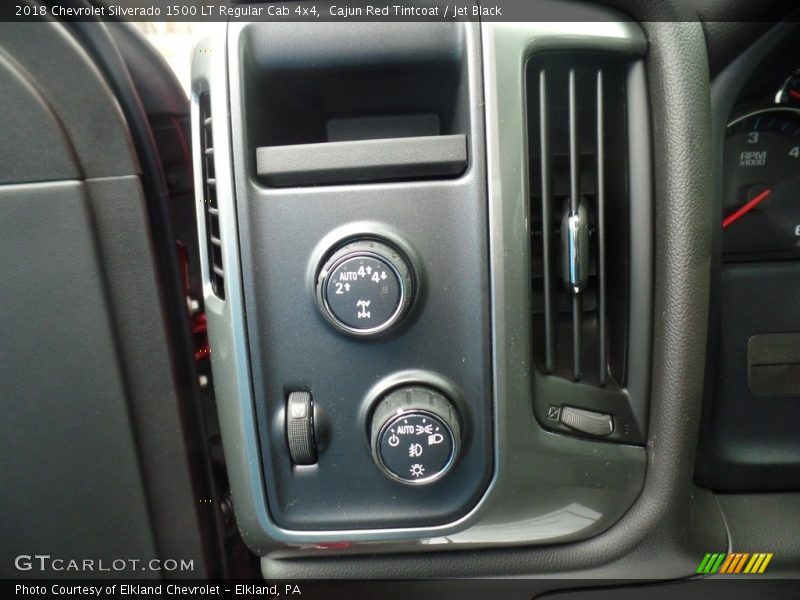 Controls of 2018 Silverado 1500 LT Regular Cab 4x4