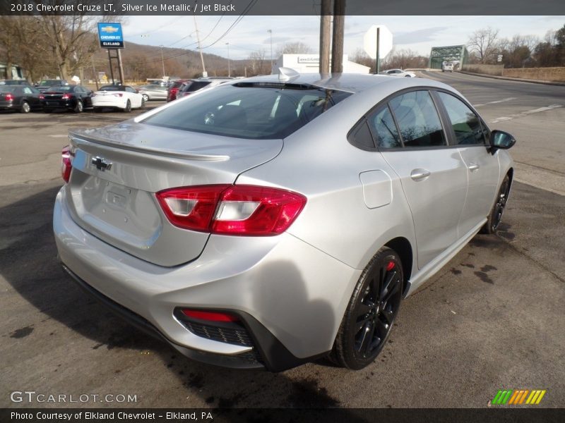 Silver Ice Metallic / Jet Black 2018 Chevrolet Cruze LT