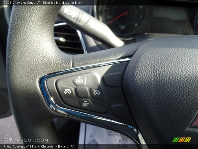 Silver Ice Metallic / Jet Black 2018 Chevrolet Cruze LT