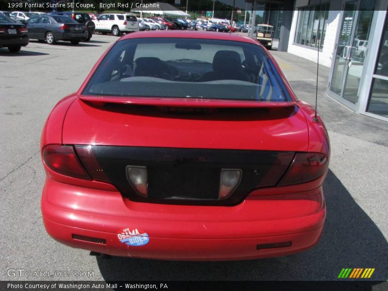 Bright Red / Graphite 1998 Pontiac Sunfire SE Coupe