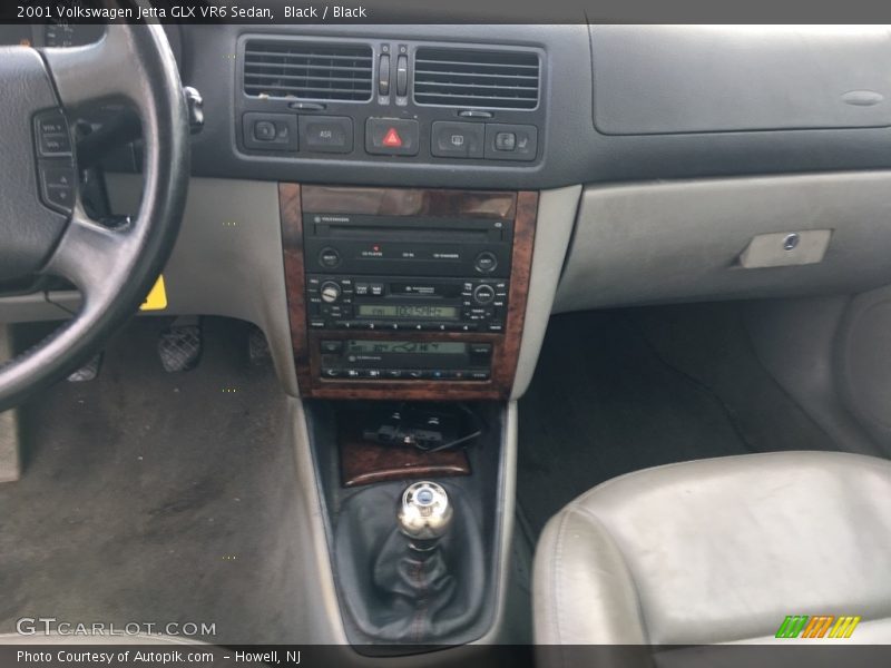 Black / Black 2001 Volkswagen Jetta GLX VR6 Sedan