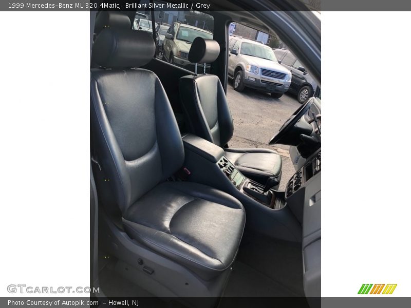 Brilliant Silver Metallic / Grey 1999 Mercedes-Benz ML 320 4Matic