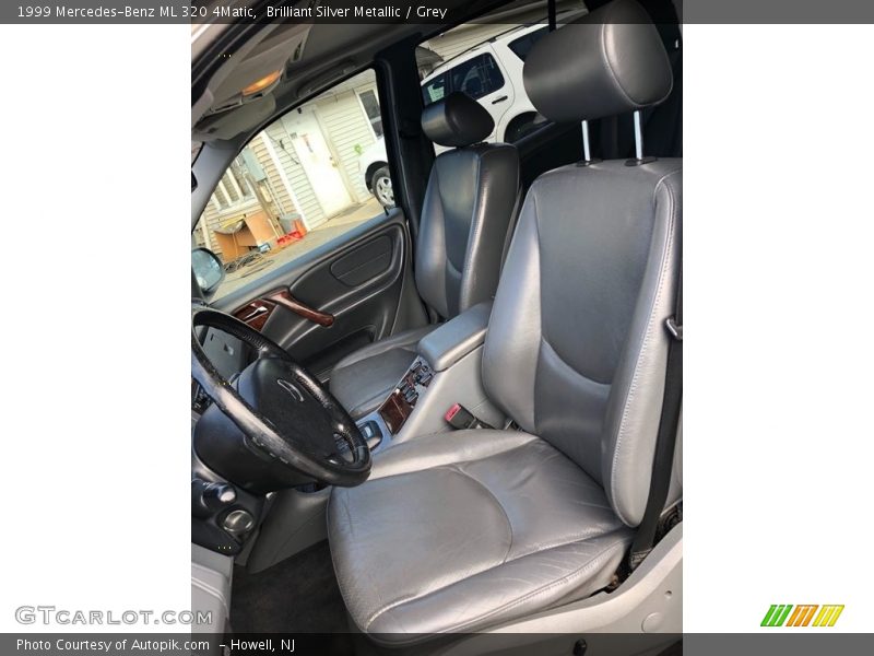 Brilliant Silver Metallic / Grey 1999 Mercedes-Benz ML 320 4Matic