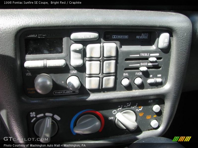 Bright Red / Graphite 1998 Pontiac Sunfire SE Coupe