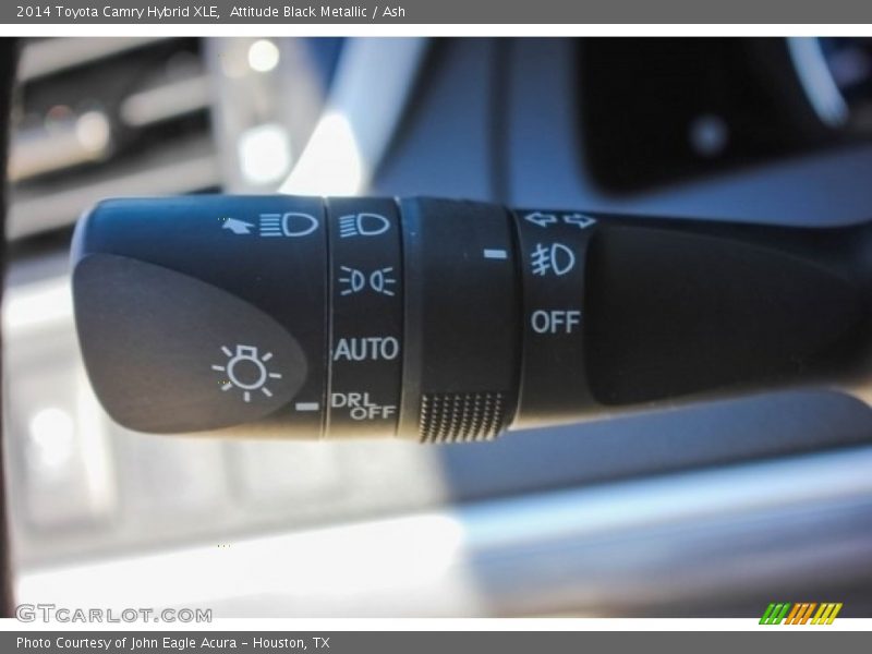 Attitude Black Metallic / Ash 2014 Toyota Camry Hybrid XLE