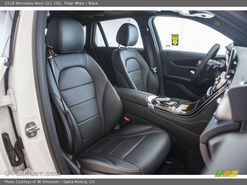 Polar White / Black 2018 Mercedes-Benz GLC 300