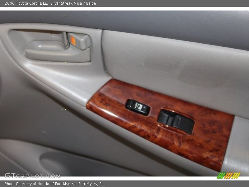 Silver Streak Mica / Beige 2006 Toyota Corolla LE