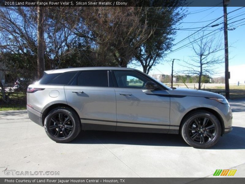 Silicon Silver Metallic / Ebony 2018 Land Rover Range Rover Velar S