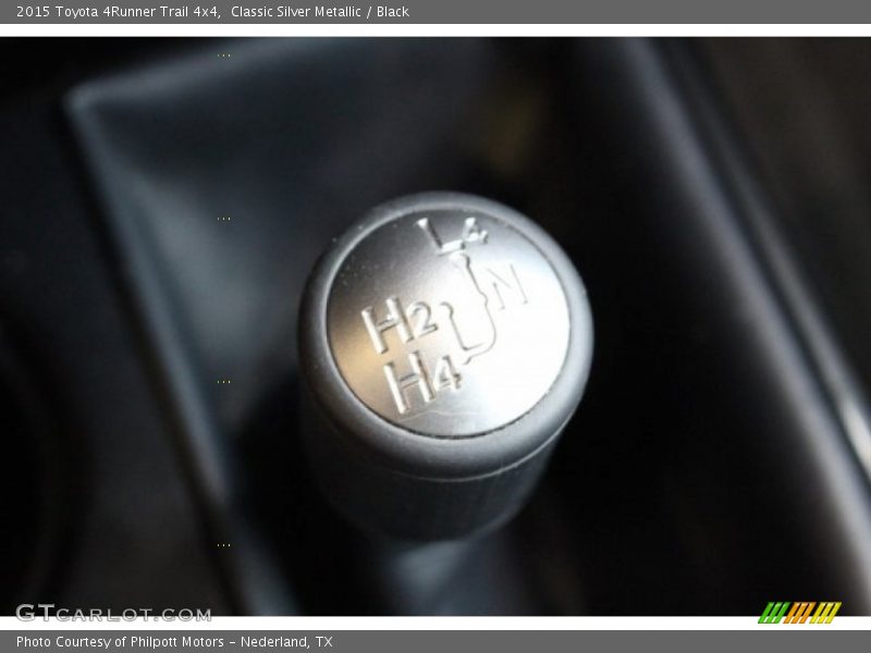 Classic Silver Metallic / Black 2015 Toyota 4Runner Trail 4x4