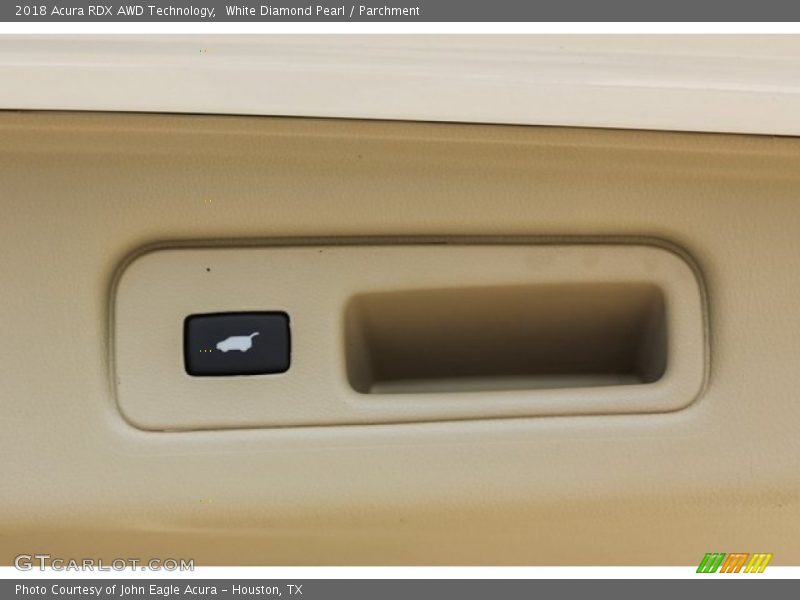 White Diamond Pearl / Parchment 2018 Acura RDX AWD Technology