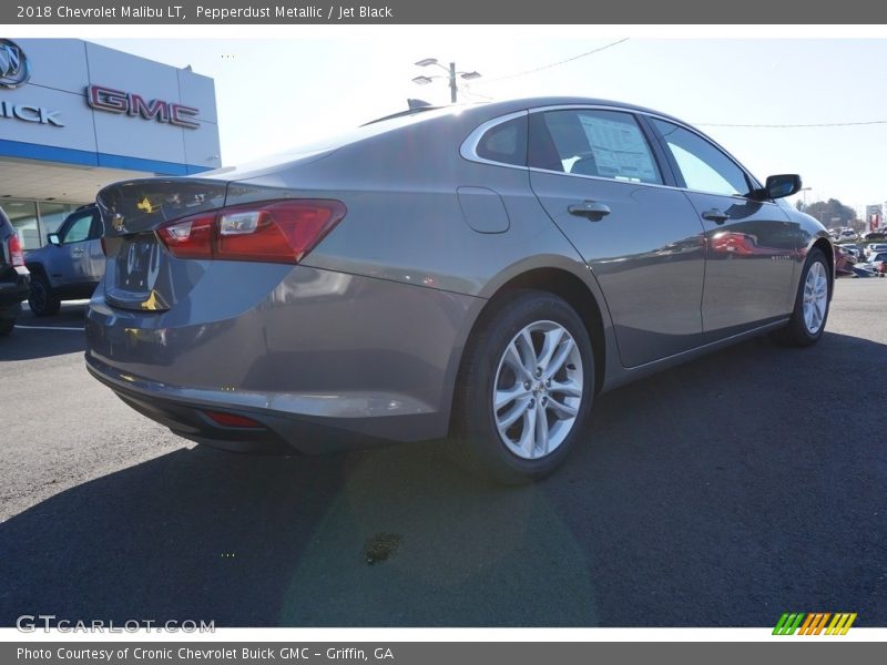 Pepperdust Metallic / Jet Black 2018 Chevrolet Malibu LT