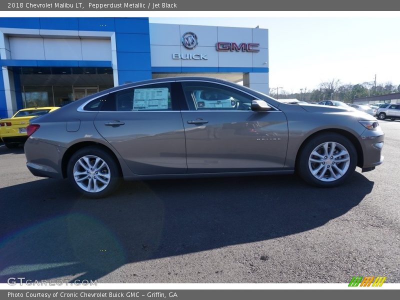 Pepperdust Metallic / Jet Black 2018 Chevrolet Malibu LT