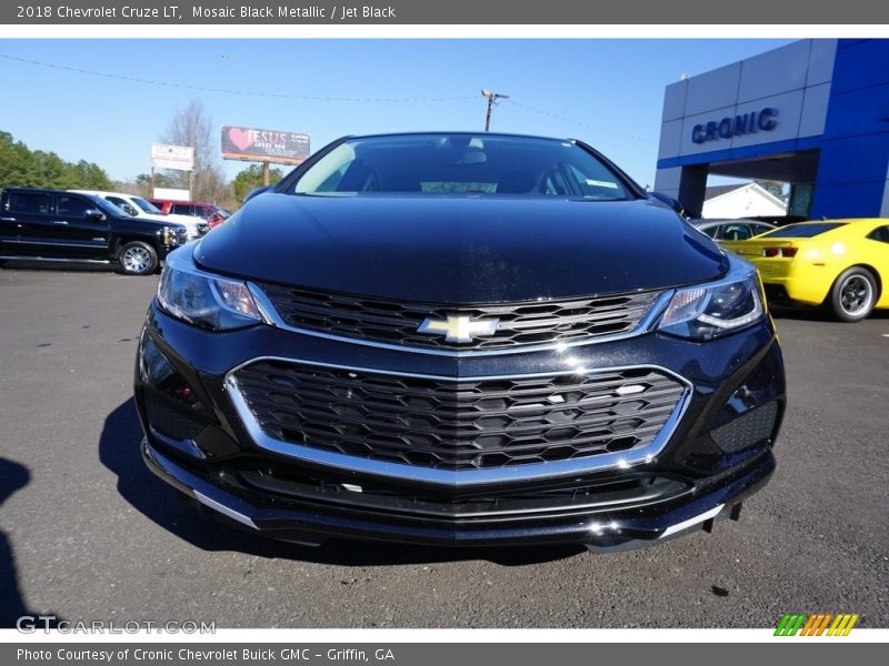 Mosaic Black Metallic / Jet Black 2018 Chevrolet Cruze LT