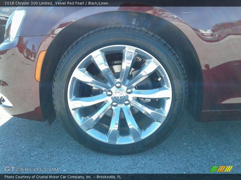 Velvet Red Pearl / Black/Linen 2018 Chrysler 300 Limited