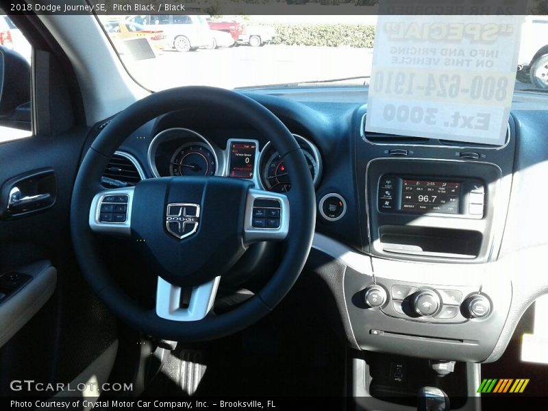 Pitch Black / Black 2018 Dodge Journey SE