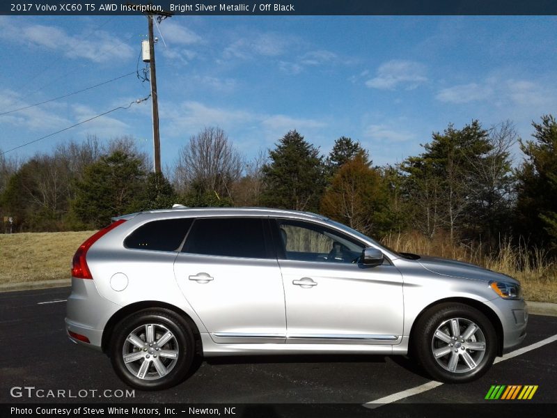 Bright Silver Metallic / Off Black 2017 Volvo XC60 T5 AWD Inscription