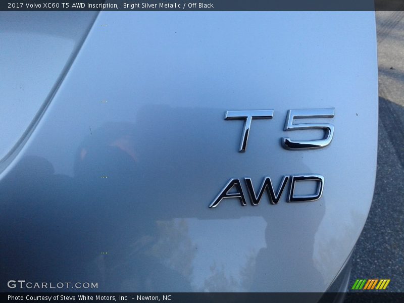 Bright Silver Metallic / Off Black 2017 Volvo XC60 T5 AWD Inscription