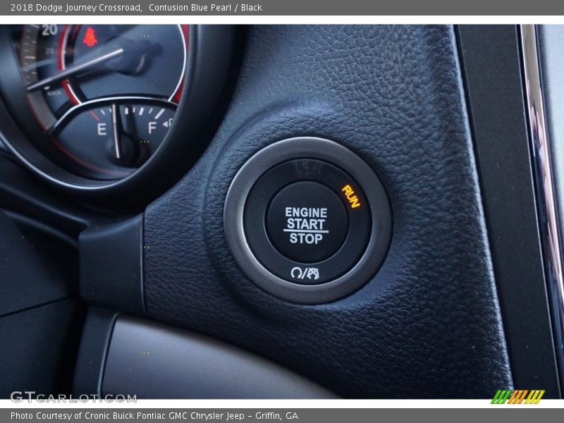 Contusion Blue Pearl / Black 2018 Dodge Journey Crossroad