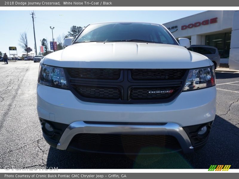 White Noise Tri-Coat / Black 2018 Dodge Journey Crossroad