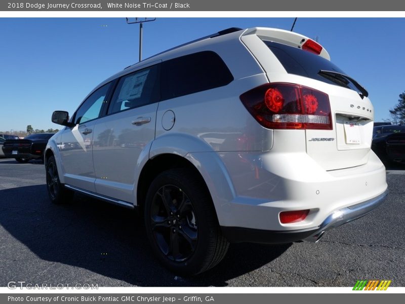 White Noise Tri-Coat / Black 2018 Dodge Journey Crossroad