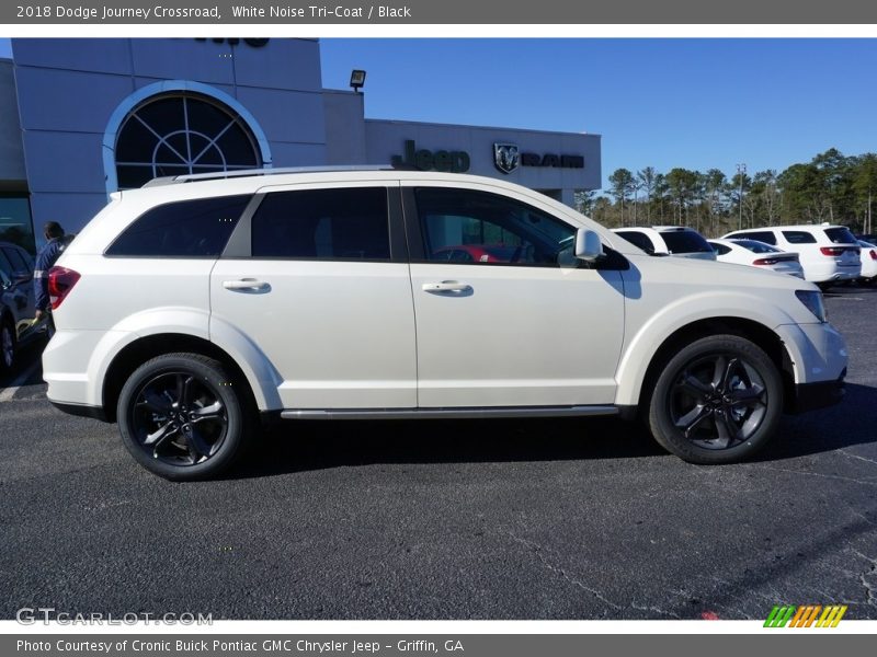 White Noise Tri-Coat / Black 2018 Dodge Journey Crossroad