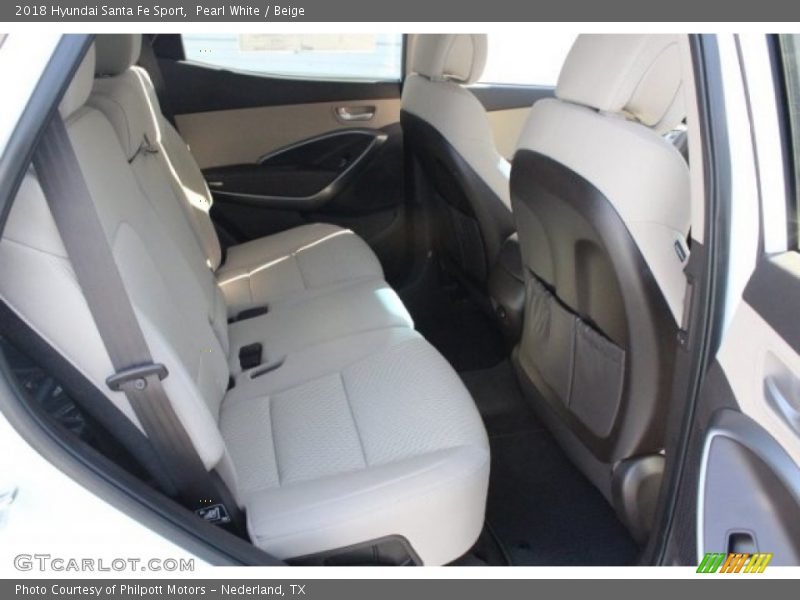 Pearl White / Beige 2018 Hyundai Santa Fe Sport