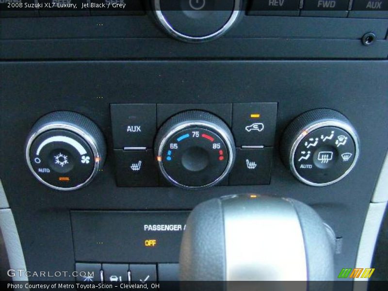 Jet Black / Grey 2008 Suzuki XL7 Luxury