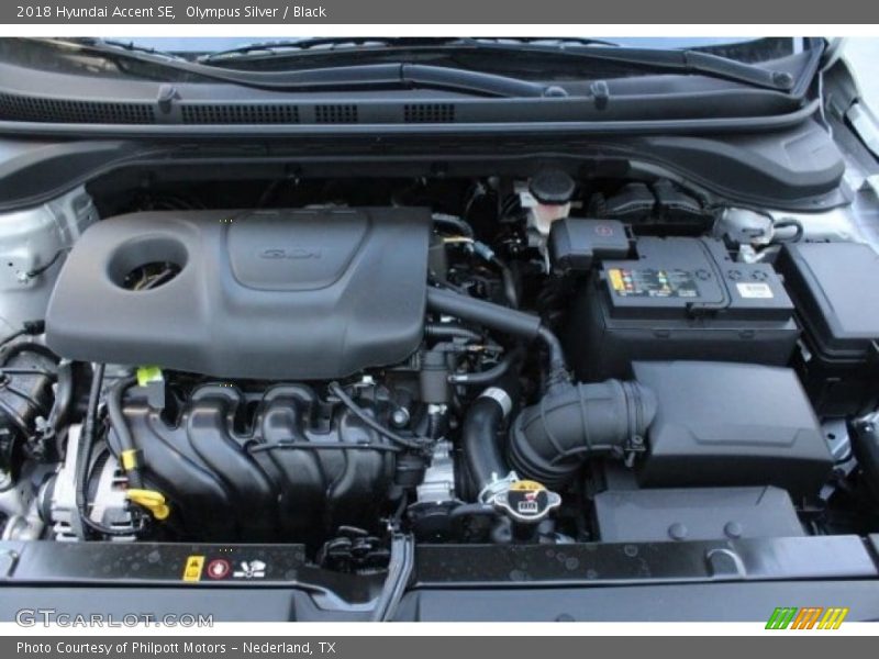 Olympus Silver / Black 2018 Hyundai Accent SE