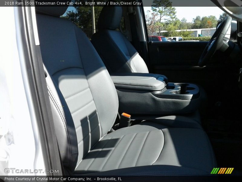 Bright White / Black/Diesel Gray 2018 Ram 3500 Tradesman Crew Cab 4x4