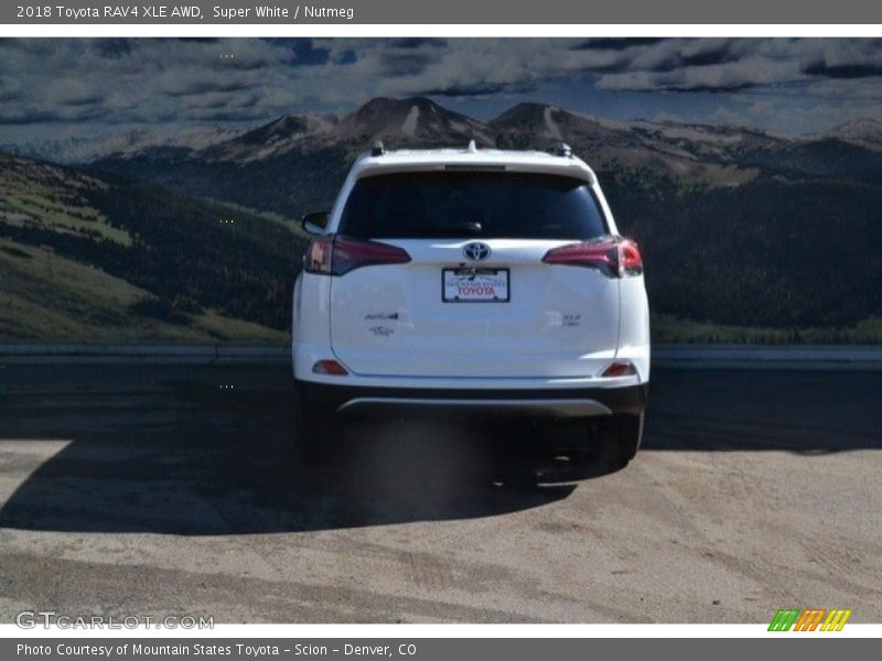 Super White / Nutmeg 2018 Toyota RAV4 XLE AWD