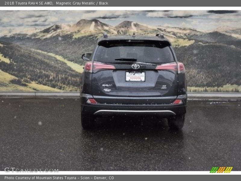 Magnetic Gray Metallic / Black 2018 Toyota RAV4 SE AWD