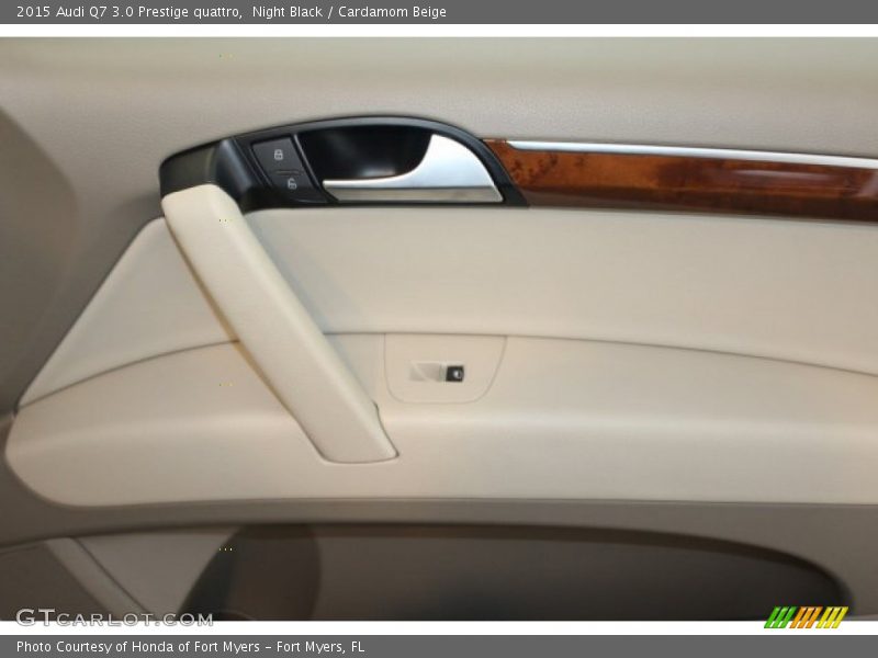 Night Black / Cardamom Beige 2015 Audi Q7 3.0 Prestige quattro