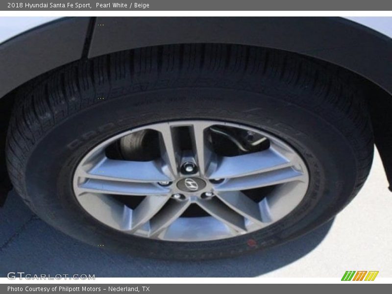 Pearl White / Beige 2018 Hyundai Santa Fe Sport