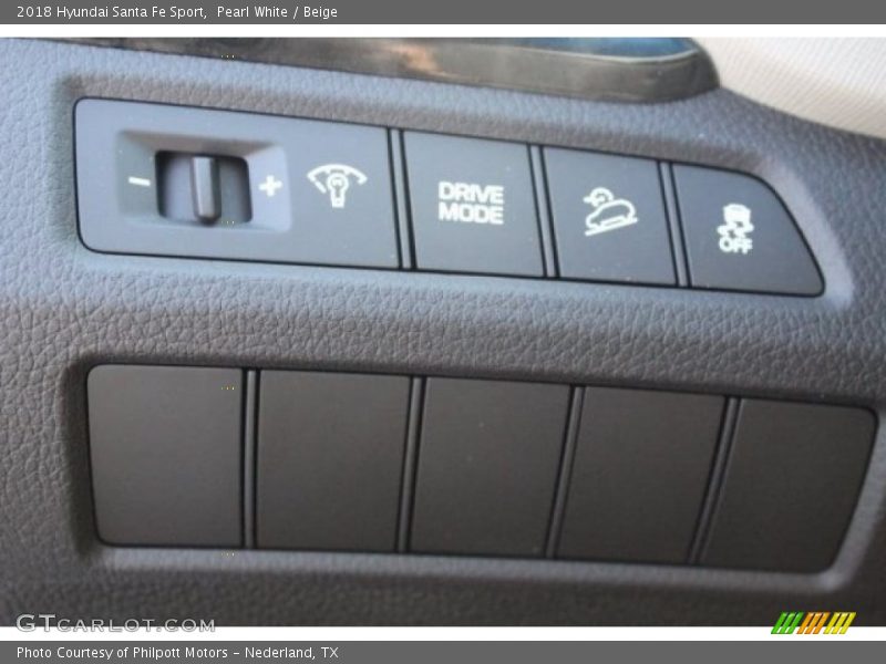 Pearl White / Beige 2018 Hyundai Santa Fe Sport