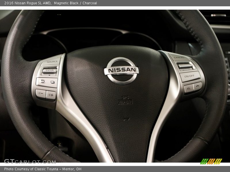 Magnetic Black / Charcoal 2016 Nissan Rogue SL AWD