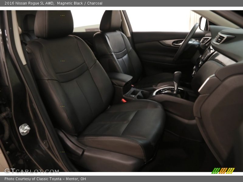Magnetic Black / Charcoal 2016 Nissan Rogue SL AWD