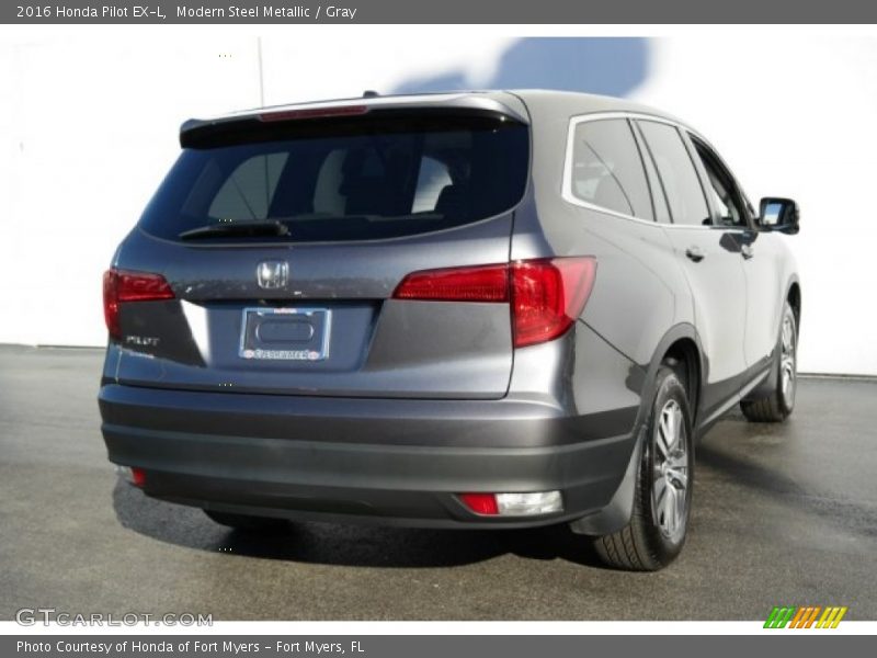Modern Steel Metallic / Gray 2016 Honda Pilot EX-L